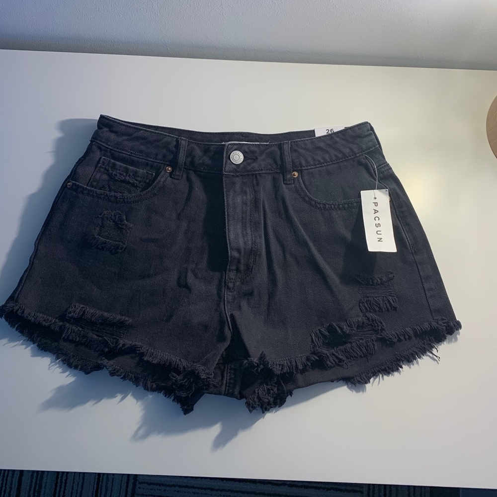 Brand New Pacsun Black denim short!